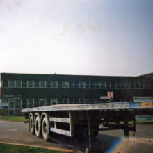 We travelled to Oxford to collect this Foden Fleet Master and trailer which had gone off the road and ended up in a ditch. This Foden was damaged and the trailer was twisted. We loaded the damaged trailer onto another trailer and towed the Foden back on our ERF recovery truck back to Sandbach for repairs in our workshop.
