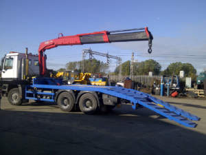 Malpas Tractors also requested the Mercedes to have a draw bar coupling and wanted us to lower their steel suspension to make loading and unloading easier. We also fitted Light bars and a sun visor then this vehicle was painted.