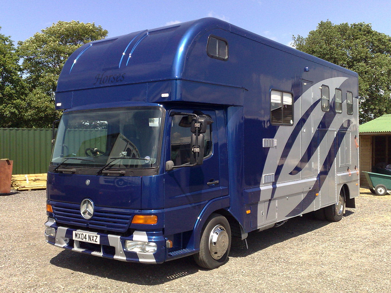Remount Horsebox Body from Ford Cargo to Mercedes 815
