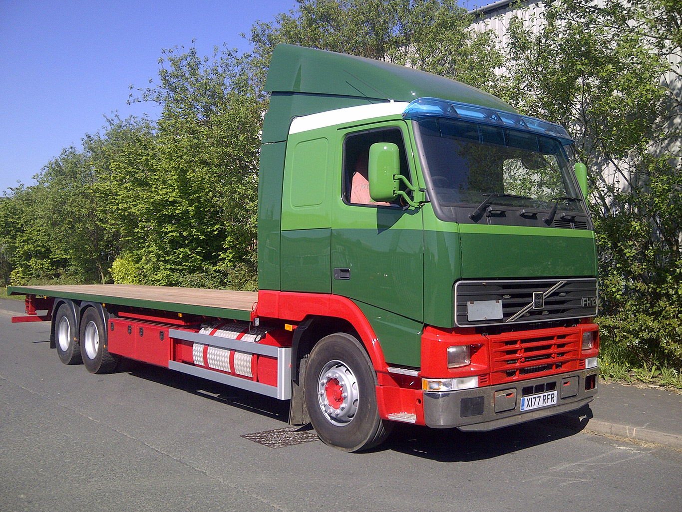 Volvo 4x2 tractor unit to 6x2 rigid, Sandbach, Cheshire
