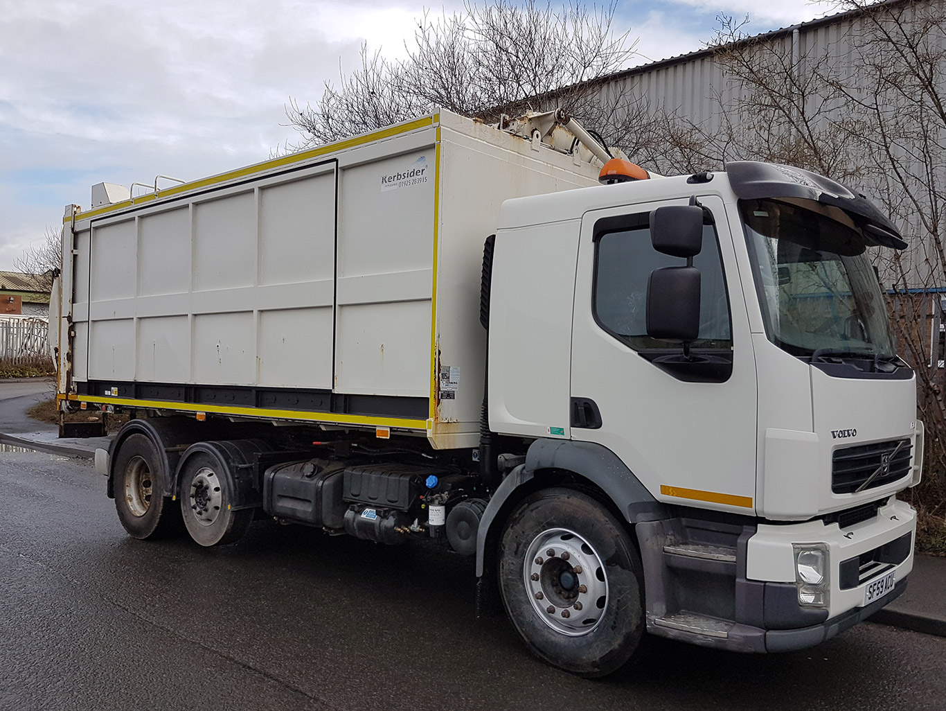 Volvo 6 Tonne Mid Lift Conversion