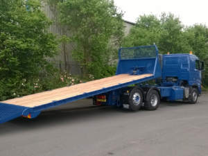 Sonic Drilling also had a hydraulic winch, strong ramp, draw bar coupling and hydraulic legs fitted