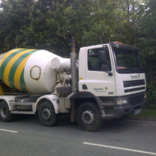 This DAF 85 series is maintained and serviced on a regular basis for a special customer, our own son Richard who runs his own business. He has since bought another concrete mixer, a Foden, which we also maintain and service at our workshop.