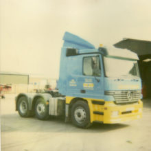 This Mercedes Actros belonged to sandbach commercial dismantlers; we supplied and fitted tipping equipment for it. We also serviced and maintained this vehicle year after year.